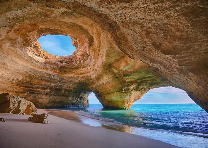 Carvoeiro Apartment - Walk To Beach